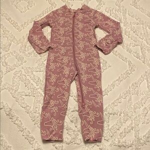 Hanna Andersson HannaSoft Stretch Sleeper. Lavender unicorns. 3-6 month (60 cm)